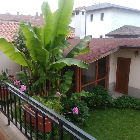 Guest house Border House *